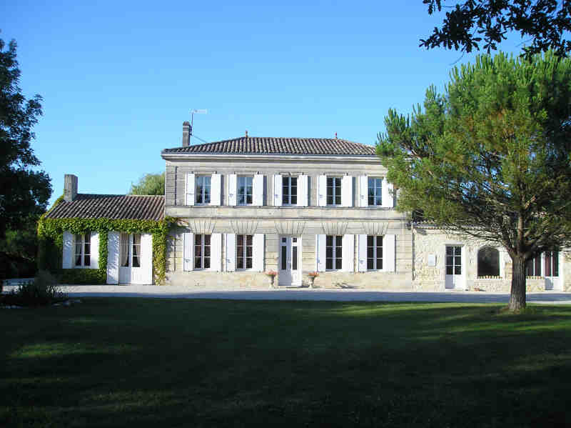 Château Saint-Hilaire AOC Medoc Red 2015