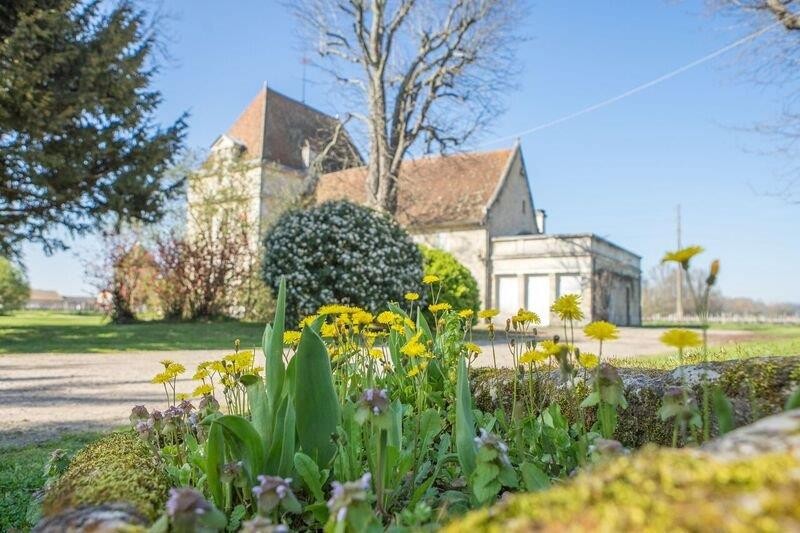 Château de Saint-Pey AOC Saint-Emilion Grand Cru Rouge 2018